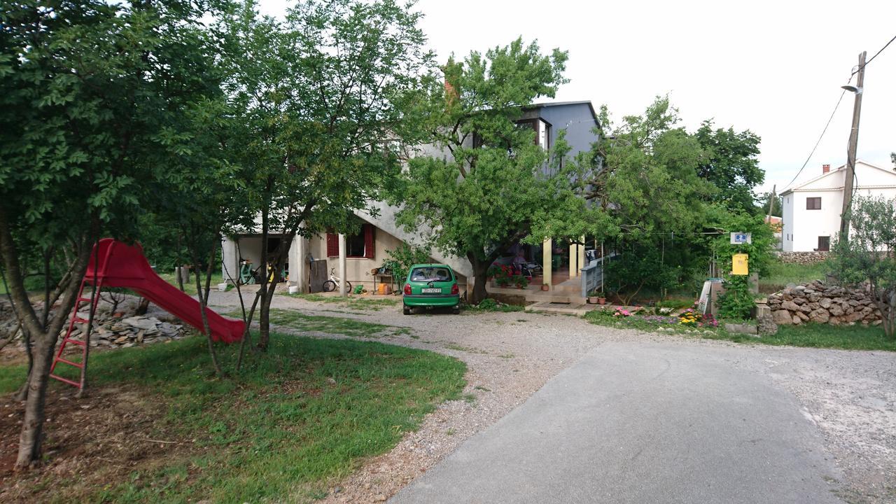 Appartement Apartman Bojana à Starigrad Paklenica Extérieur photo