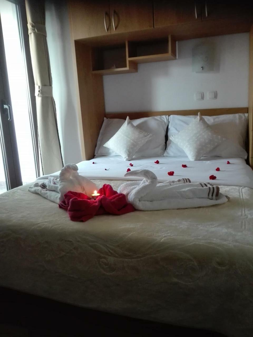 Appartement Apartman Bojana à Starigrad Paklenica Extérieur photo